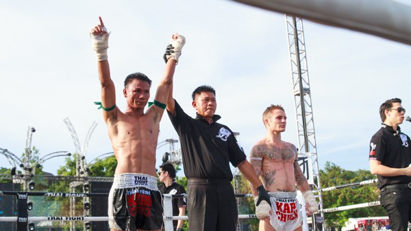 Scottish Sumalee fighters shine at Lumpinee & Thai Fight